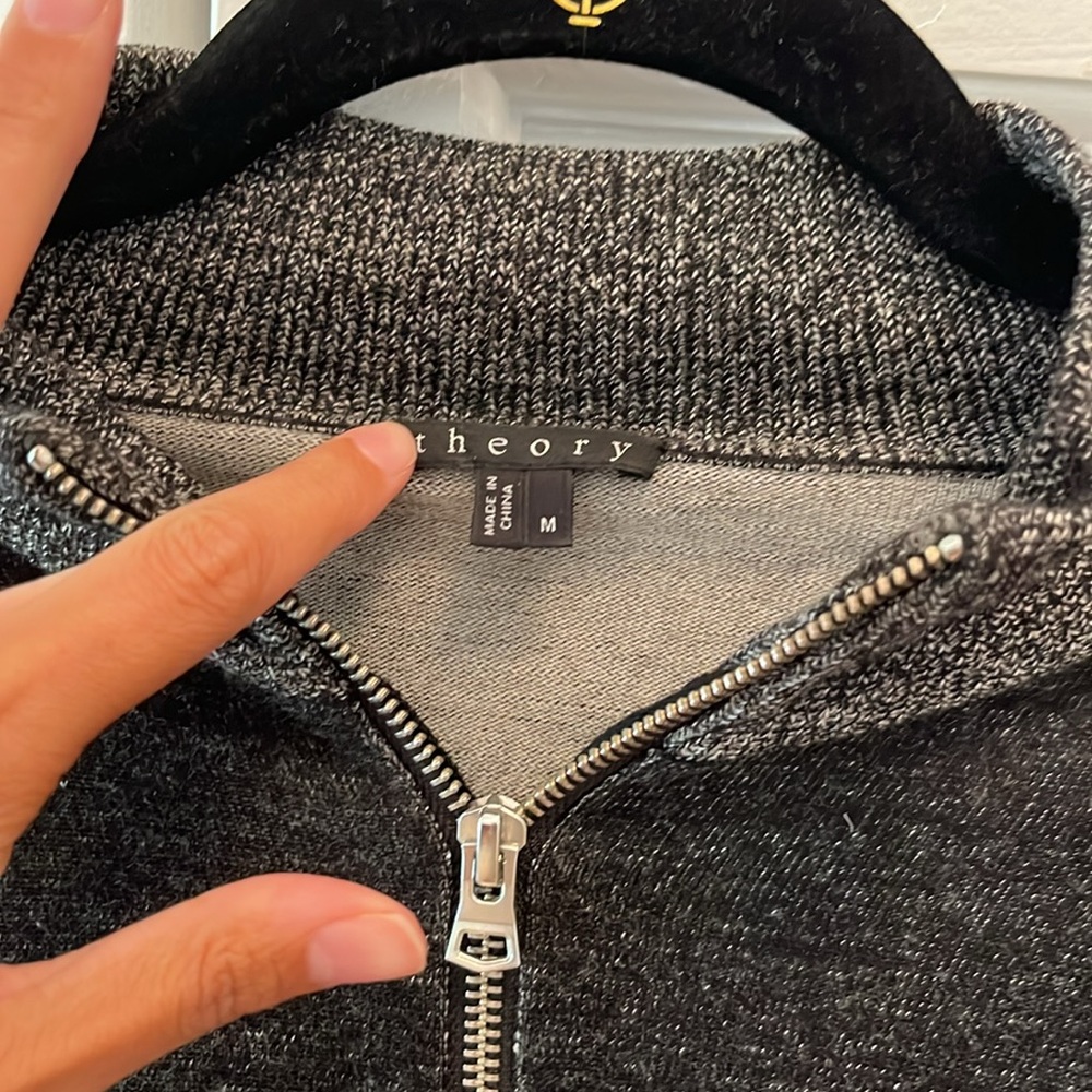 Men’s color block zip up 🖤 - Picture 2 of 6